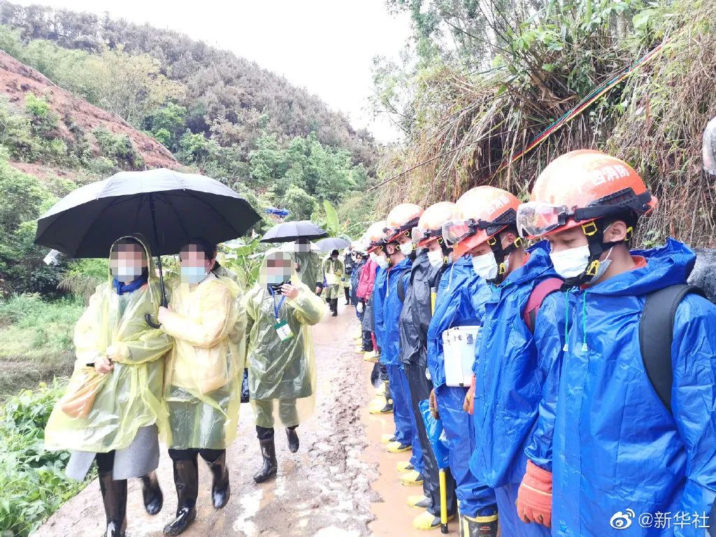 活动线报项目(银泰百货双11客流量同比增长45%，推出逾300场线下活动回顾：从爆红到“打回原形”，高叶只用了半年，终是步了张小斐的后尘)