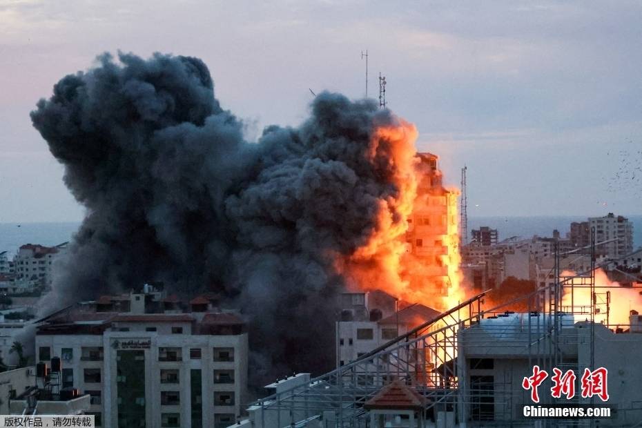 以军继续空袭加沙地带哈马斯目标 双方死亡人数已超400 