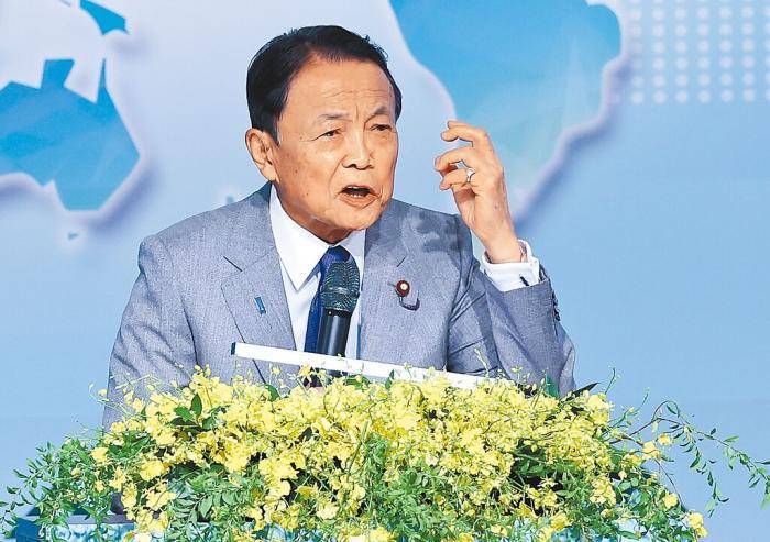 台湾向大陆表达动武意志才能避战？日本前首相麻生太郎言论被怒轰 